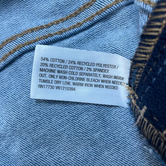 Isabel By Ingrid & Isabel Mid Wash Expandable Side Panel Flare Jeans Size 6 - Picture 5 of 5